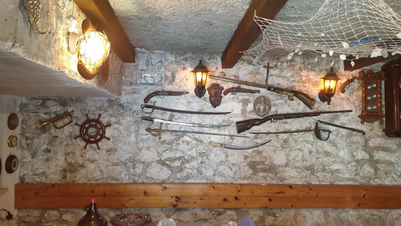 Kaya House Apartamento Nerežišće Exterior foto