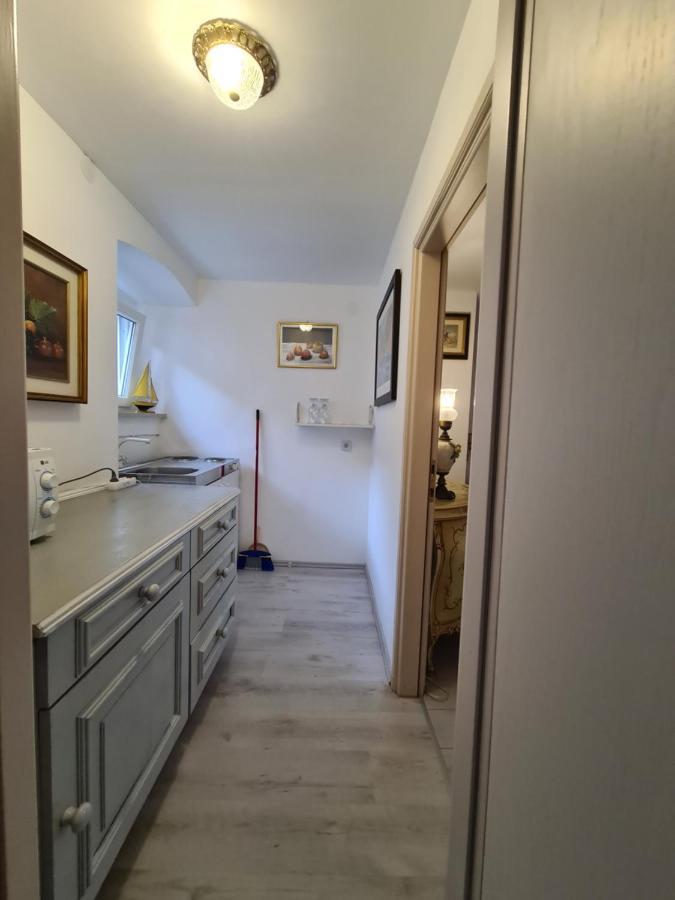 Kaya House Apartamento Nerežišće Exterior foto